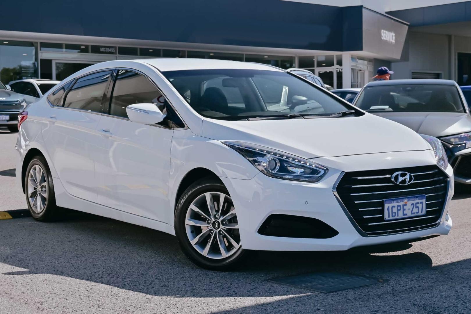 Hyundai I40 image 1