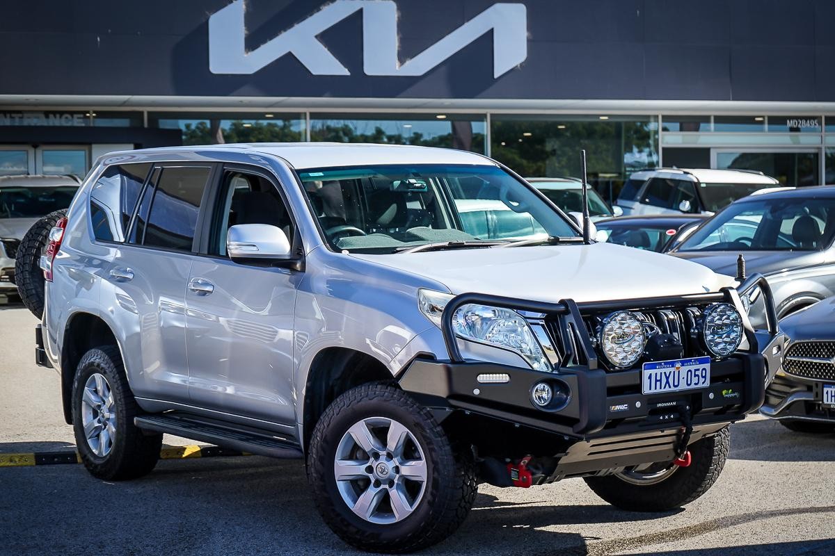 Toyota Landcruiser Prado image 1