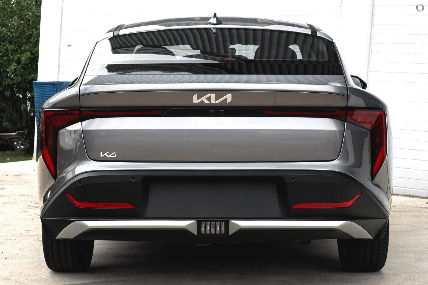 Kia K4 image 3