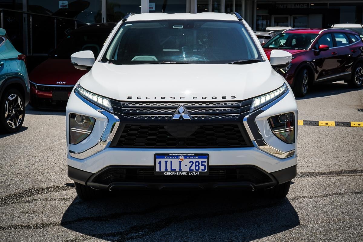 Mitsubishi Eclipse Cross image 2