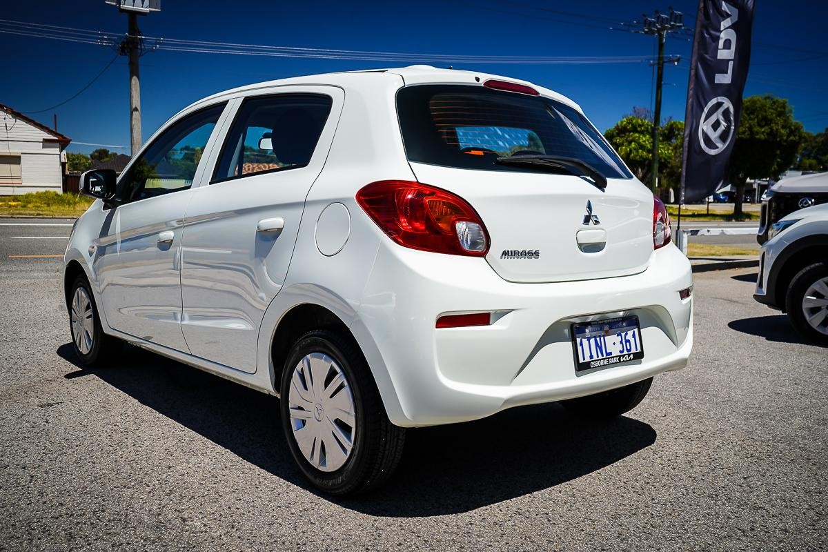 Mitsubishi Mirage image 4