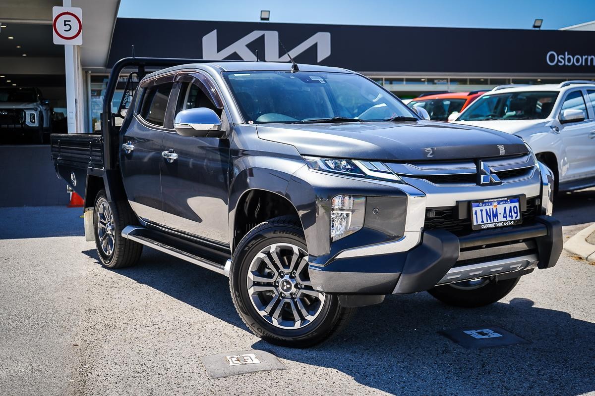 Mitsubishi Triton image 1