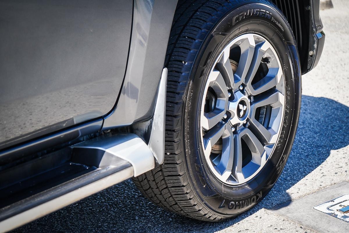 Mitsubishi Triton image 3