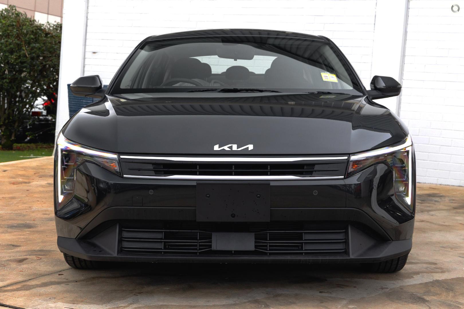 Kia K4 image 2