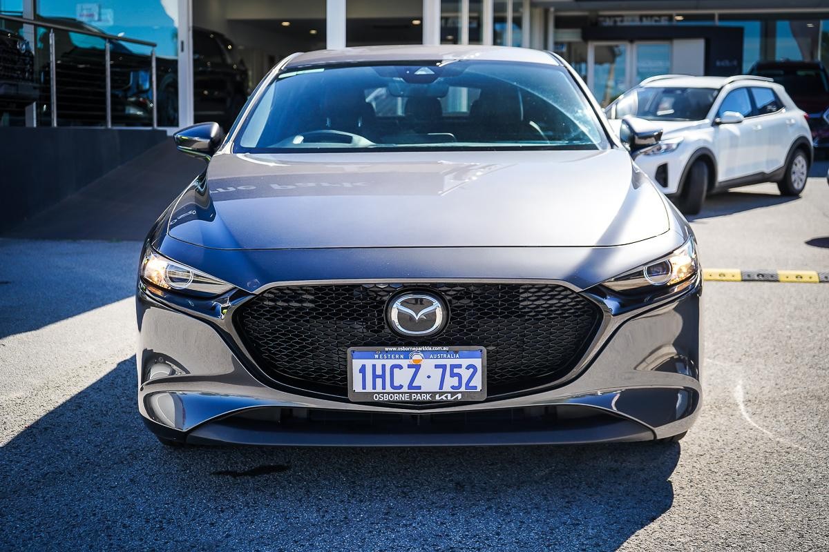 Mazda 3 image 4