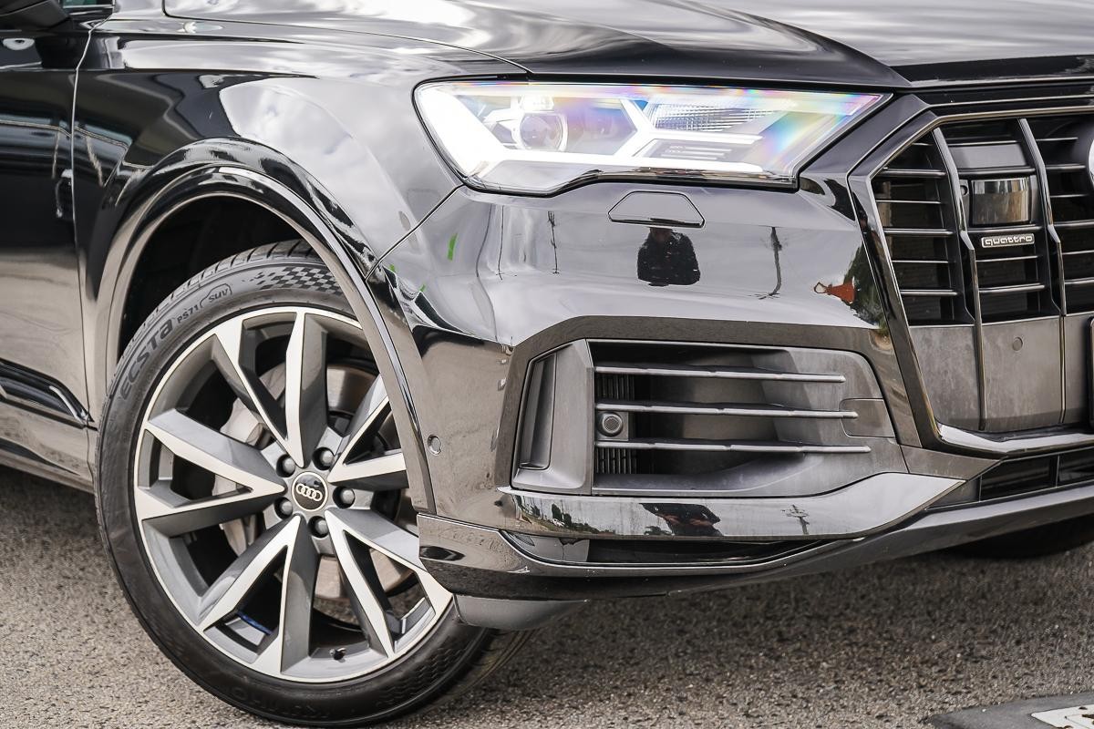 Audi Q7 image 2
