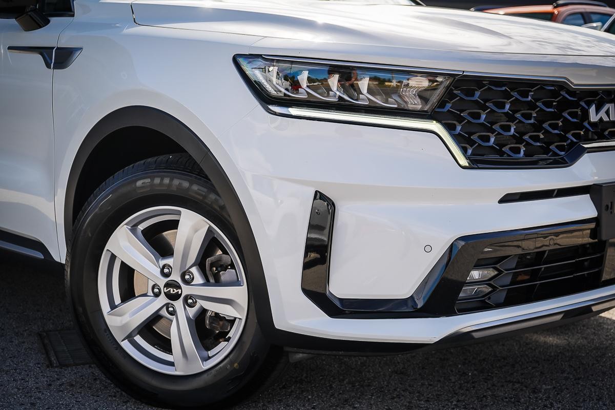 Kia Sorento image 2