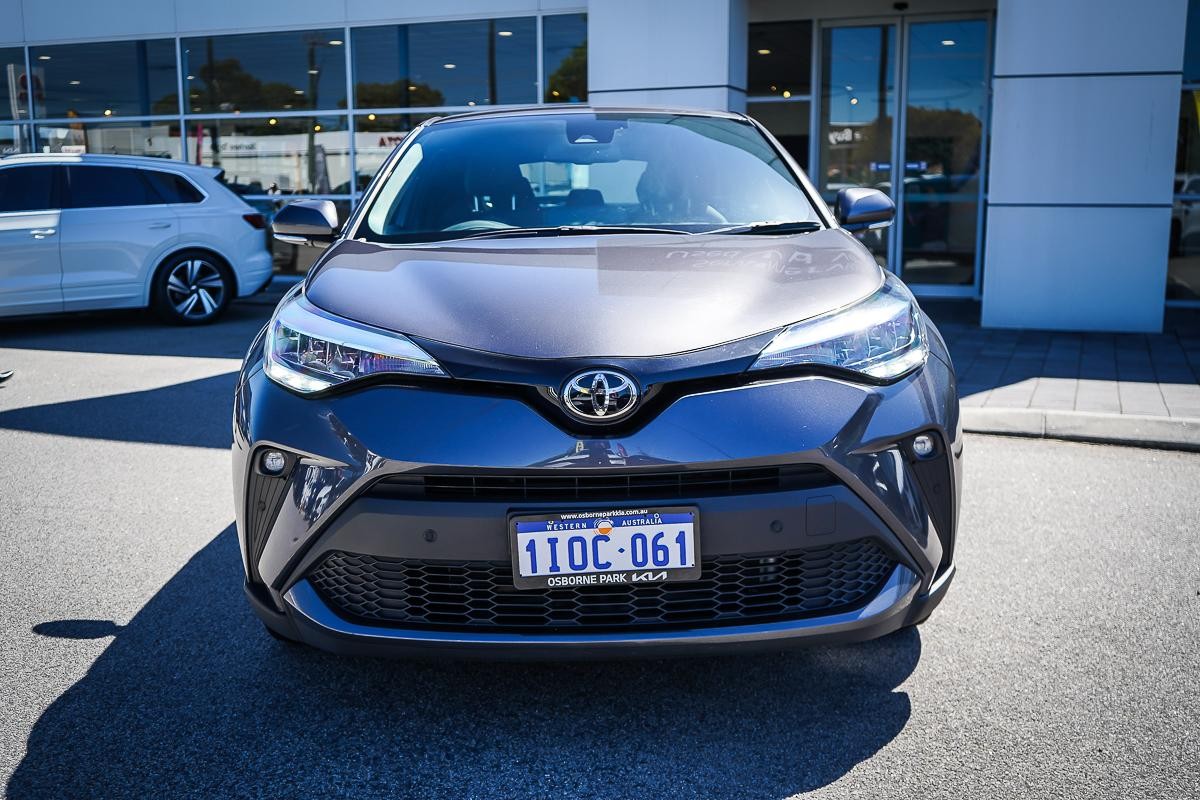 Toyota C-hr image 4