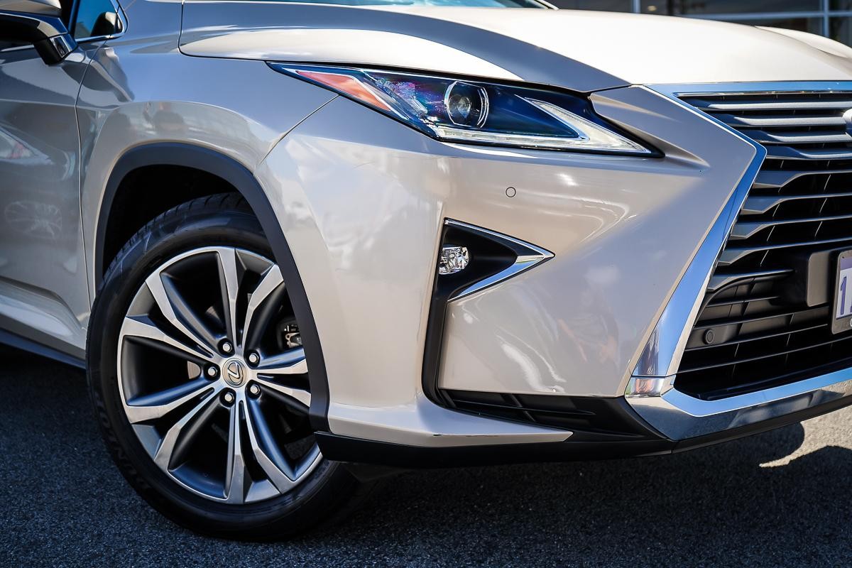 Lexus Rx image 2