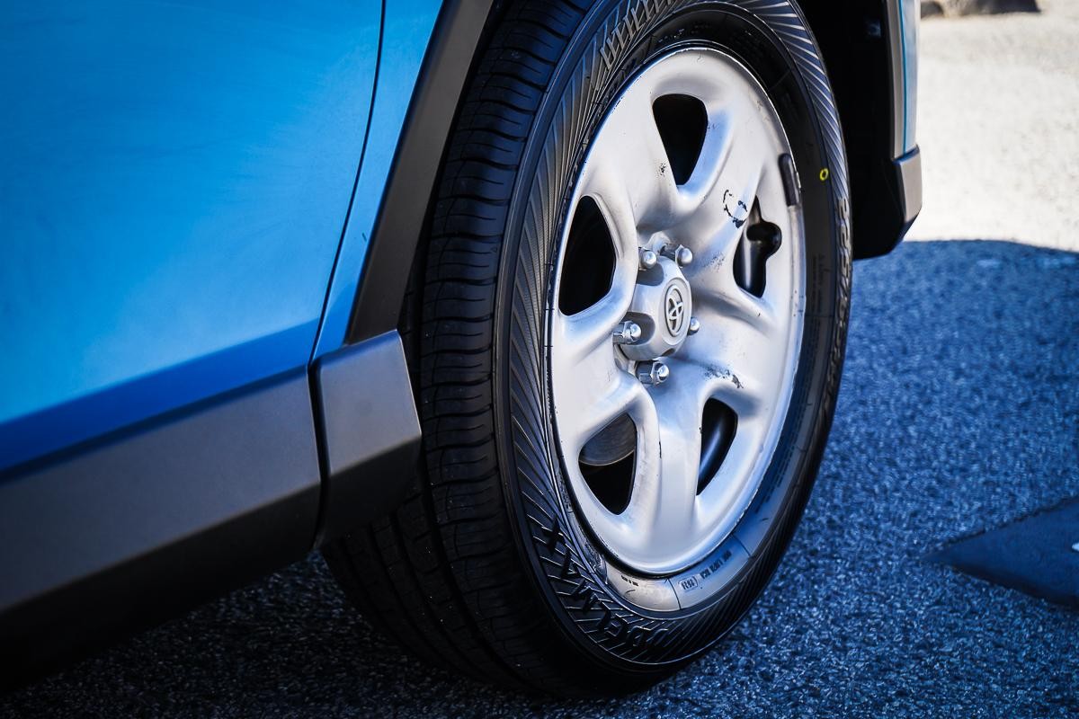 Toyota Rav4 image 3