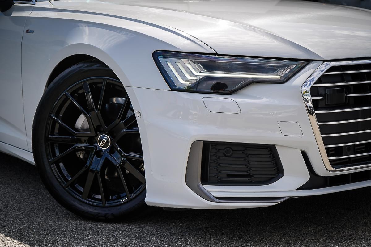 Audi A6 image 2