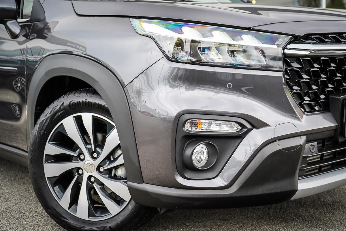 Suzuki S-cross image 2