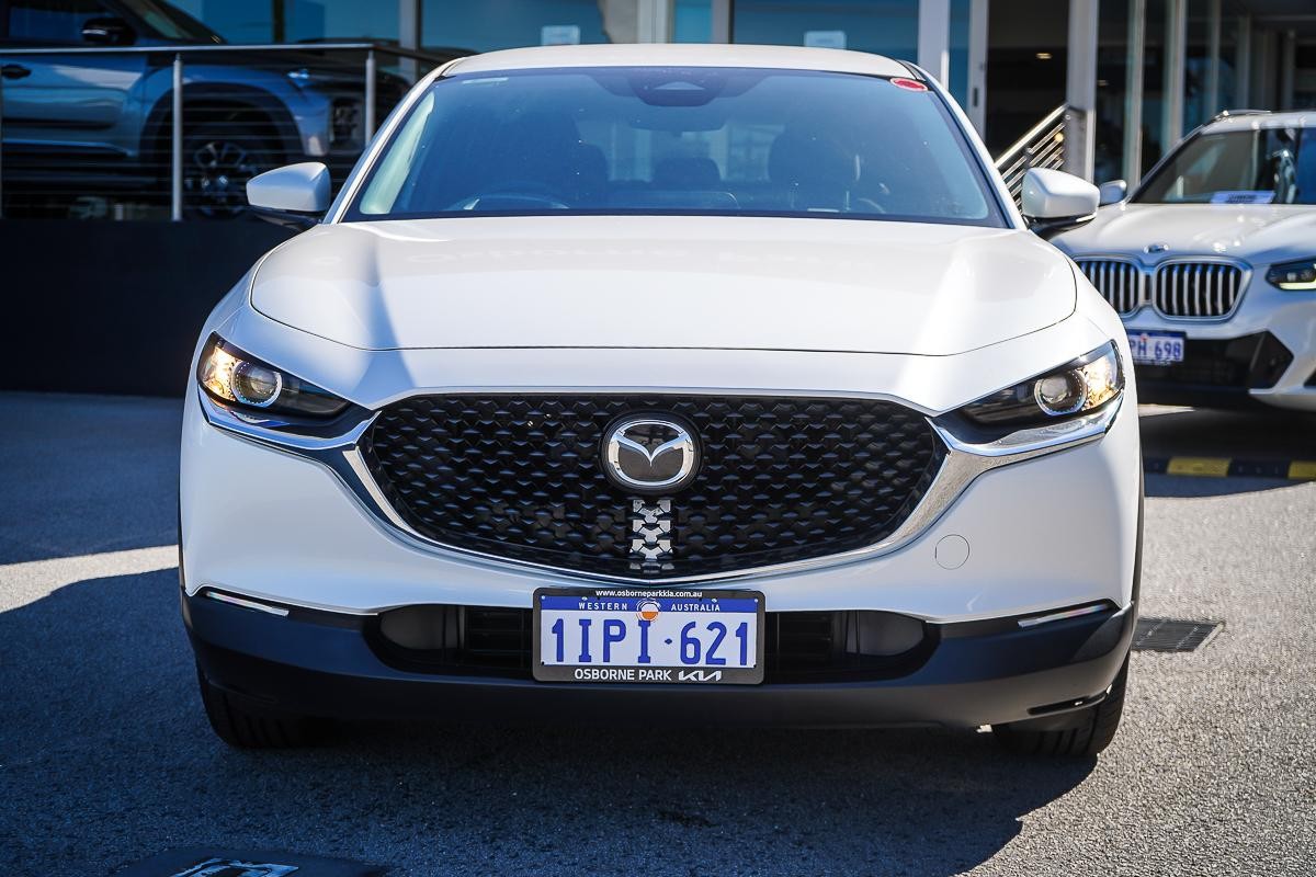 Mazda Cx-30 image 4