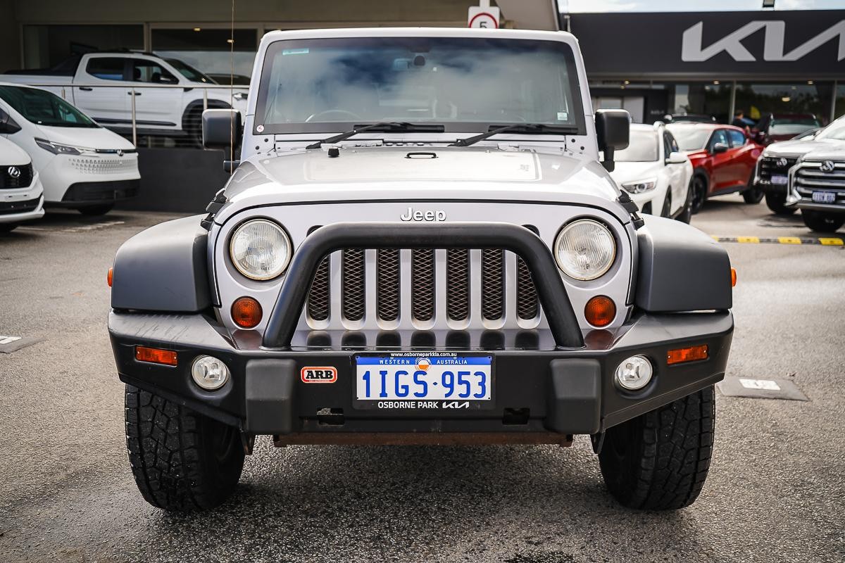 Jeep Wrangler image 4