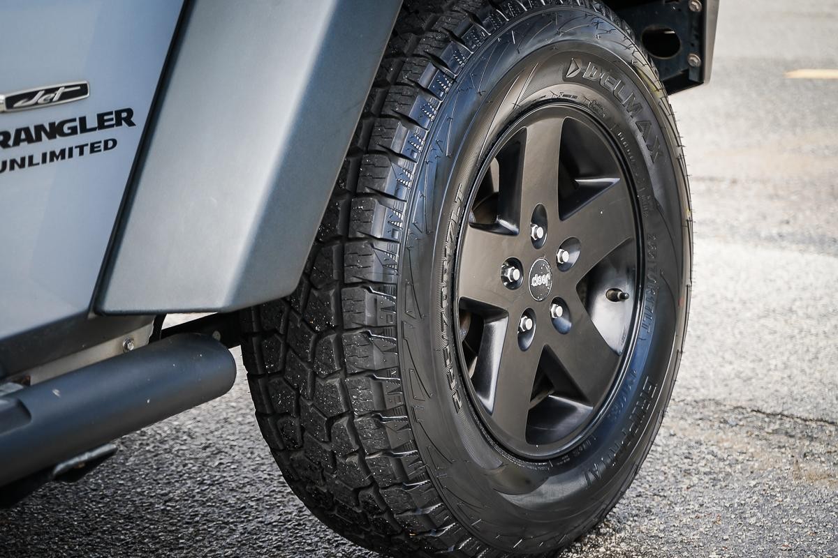 Jeep Wrangler image 3