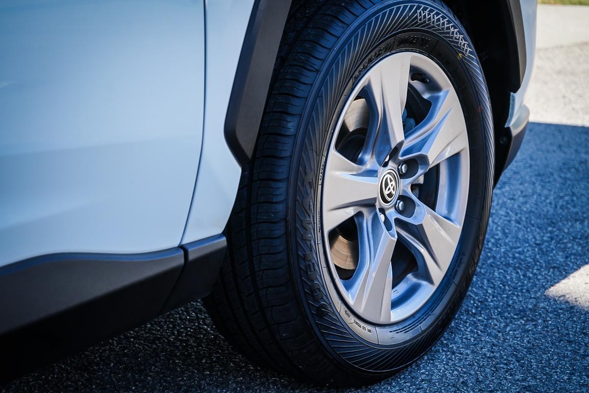 Toyota Rav4 image 3