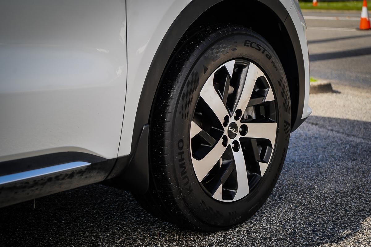 Kia Sorento image 3