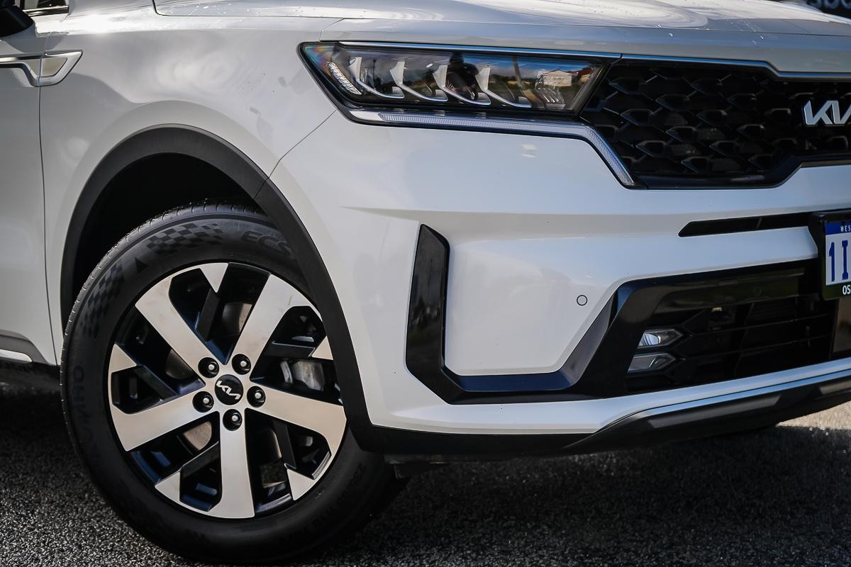 Kia Sorento image 2