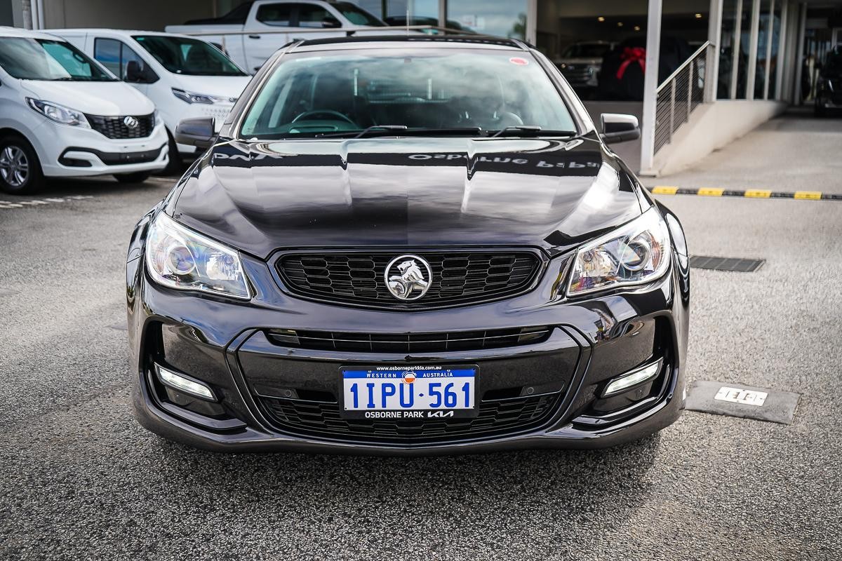 Holden Commodore image 4