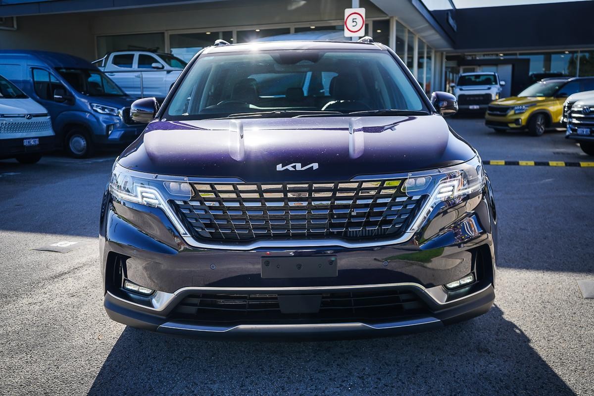 Kia Carnival image 4
