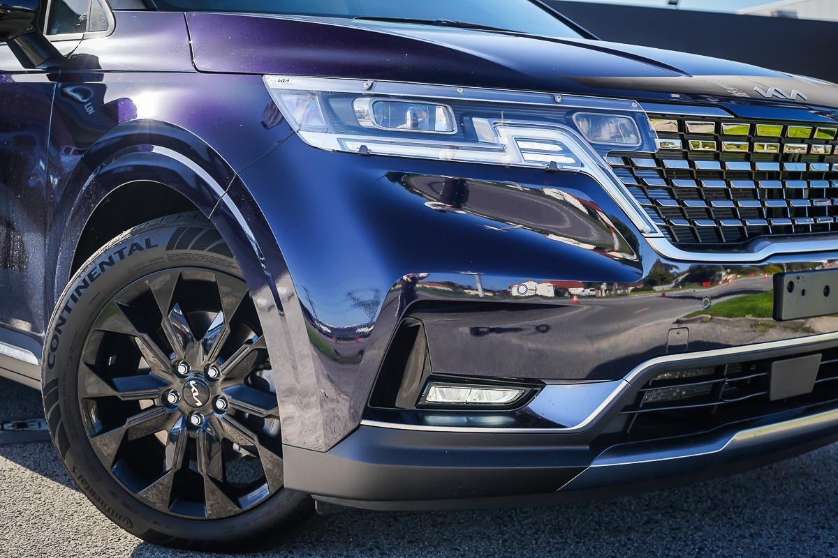 Kia Carnival image 2