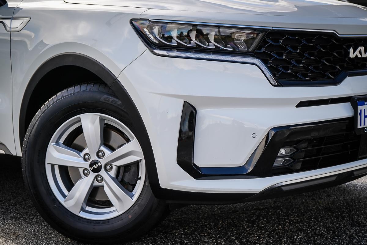 Kia Sorento image 2