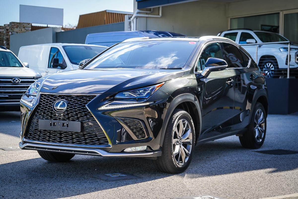Lexus Nx image 4
