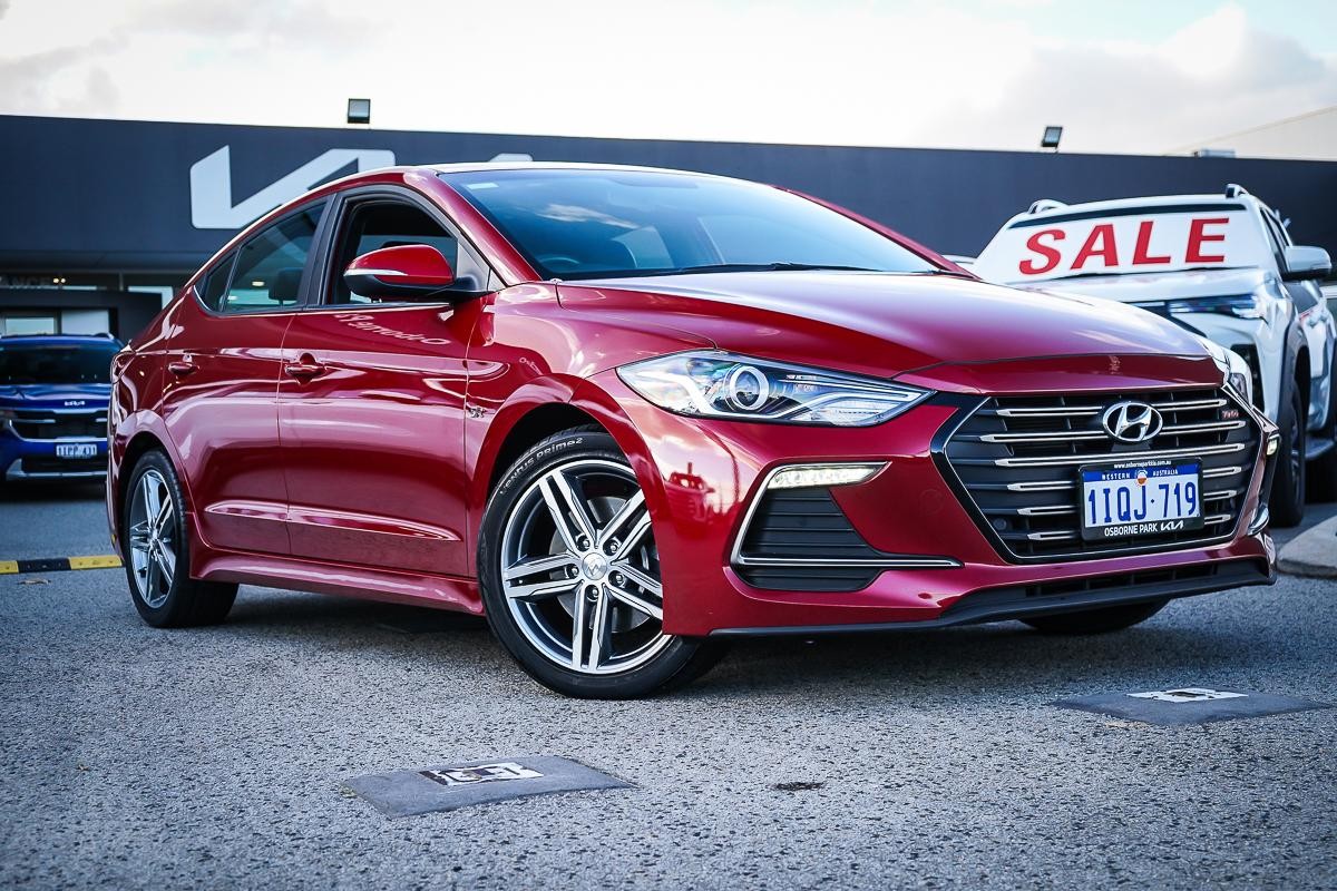 Hyundai Elantra image 2