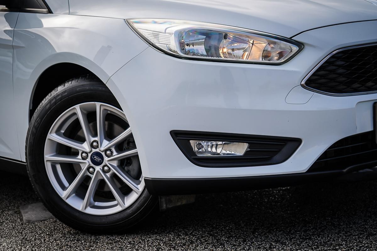 Ford Focus image 2
