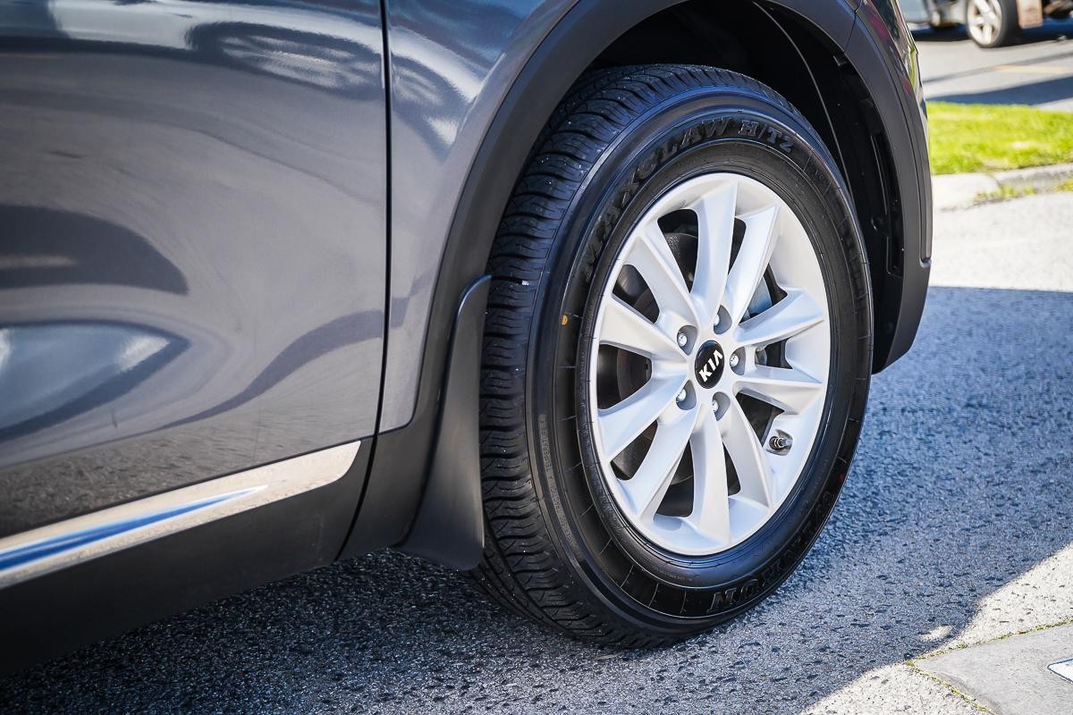 Kia Sorento image 3