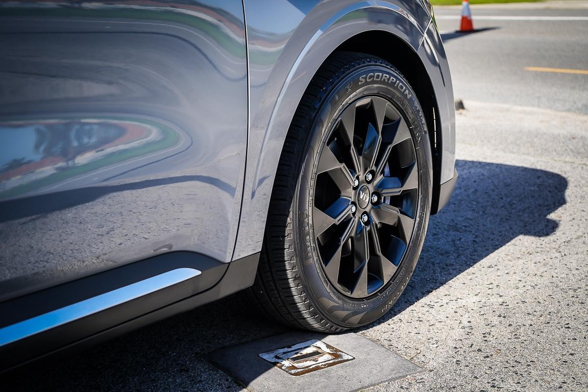 Kia Carnival image 3