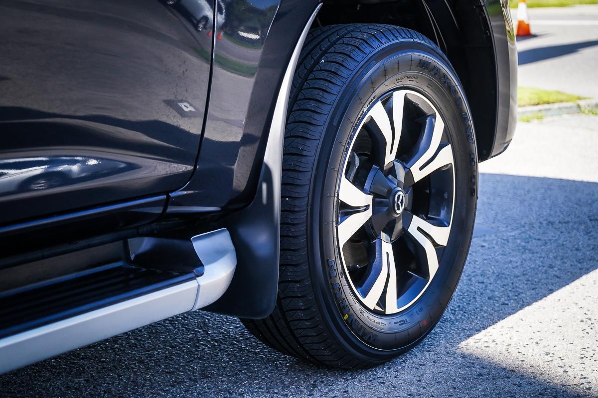 Mazda Bt-50 image 3