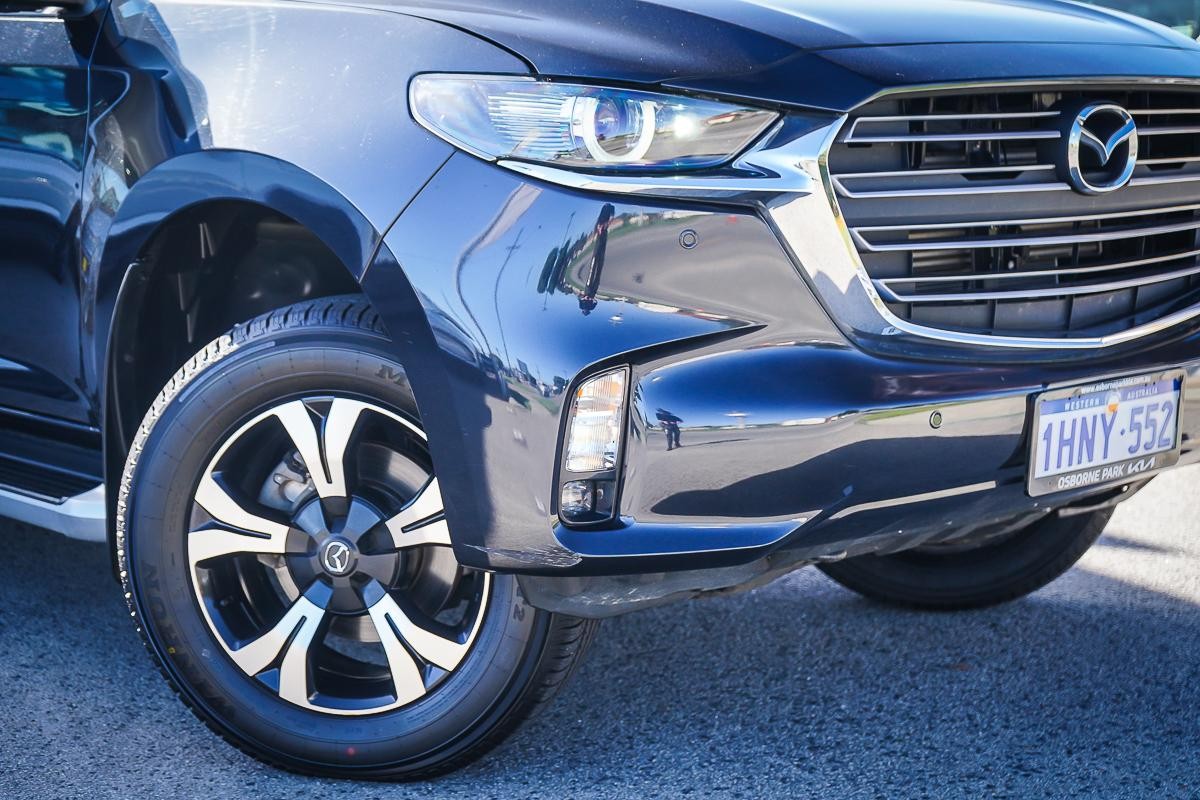 Mazda Bt-50 image 2