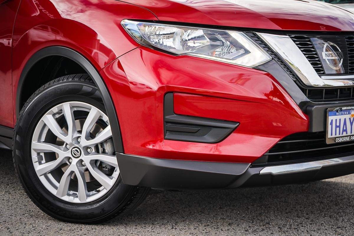 Nissan X-trail image 2