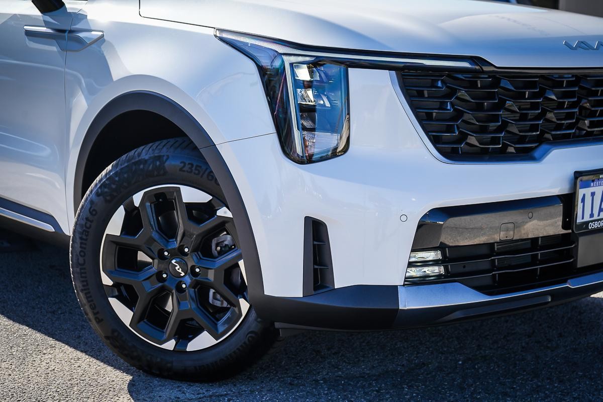Kia Sorento image 2