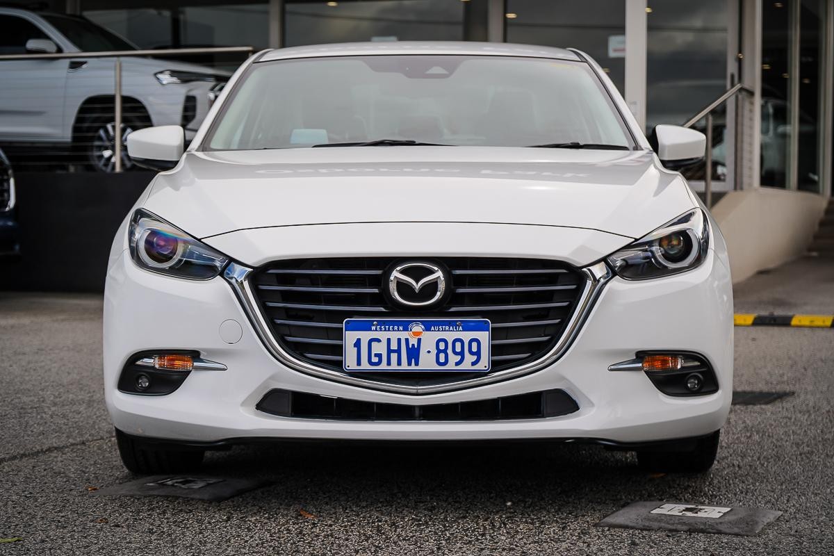 Mazda 3 image 3