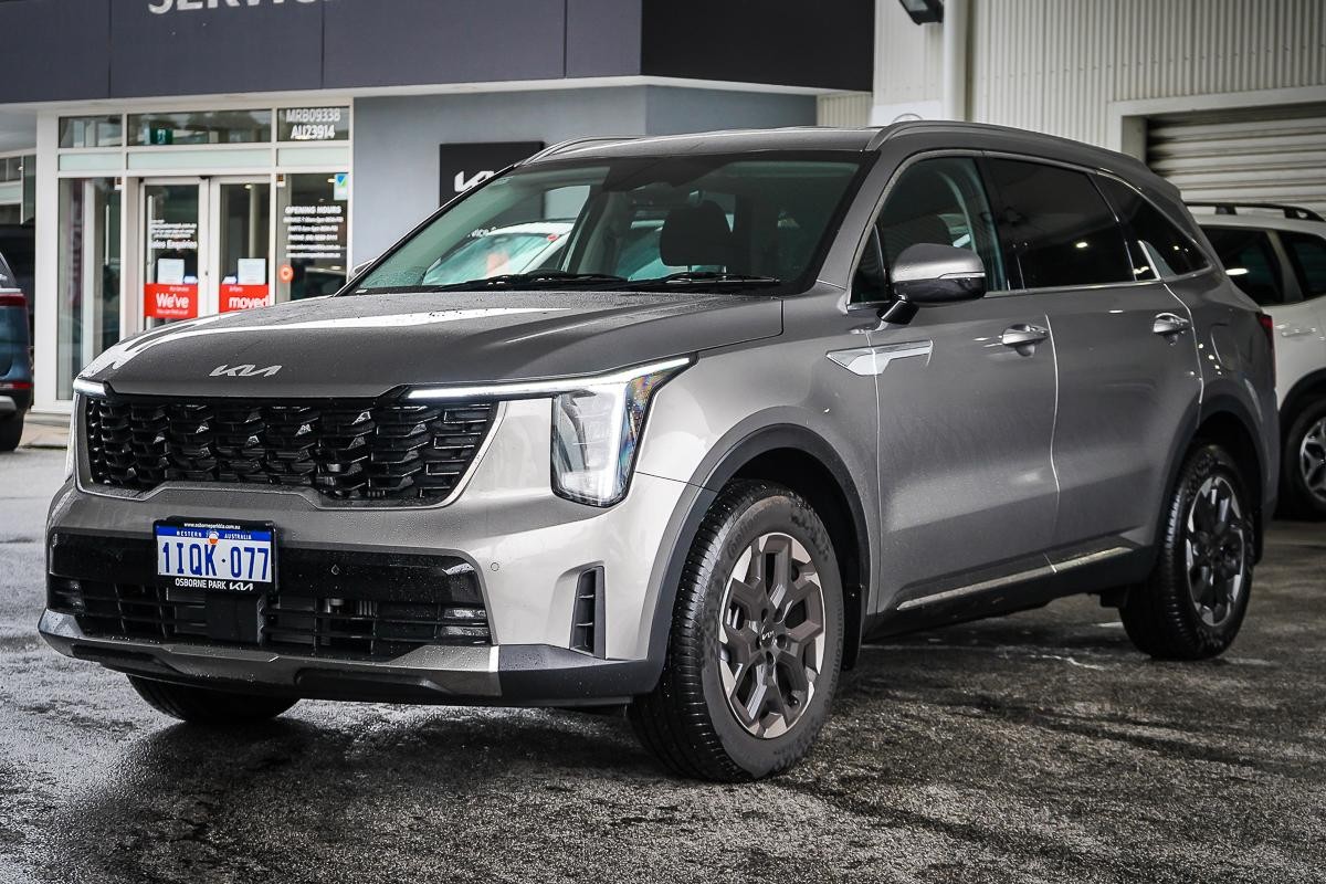 Kia Sorento image 4