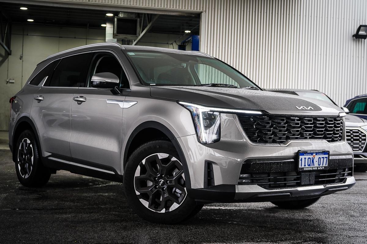 Kia Sorento image 1