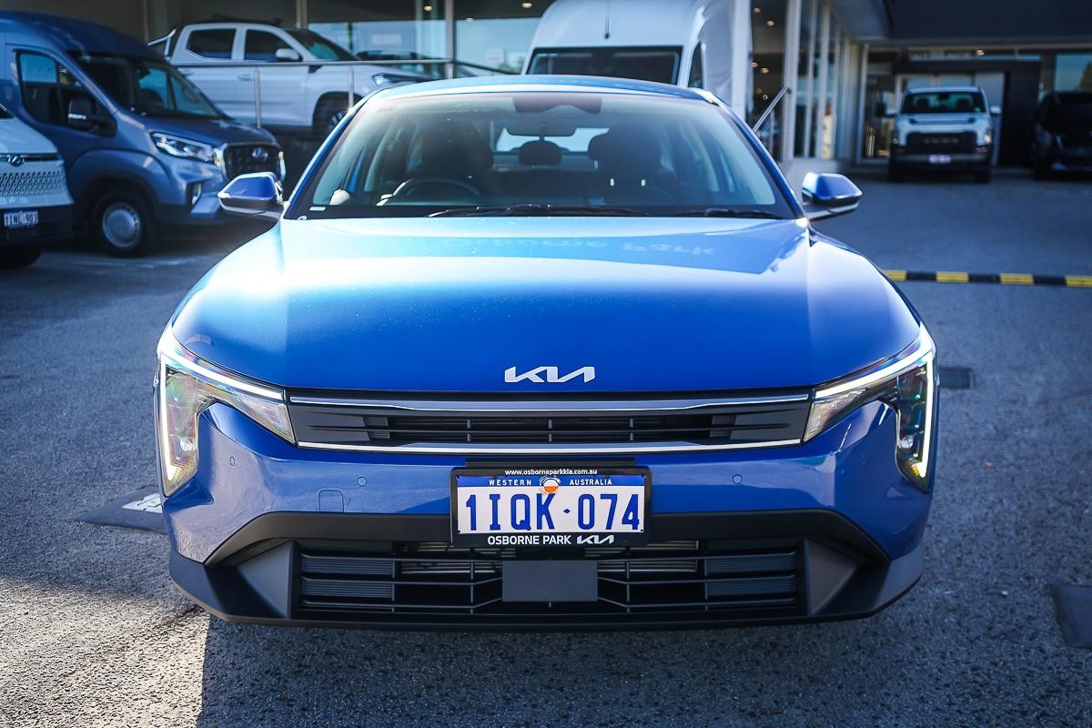 Kia K4 image 4