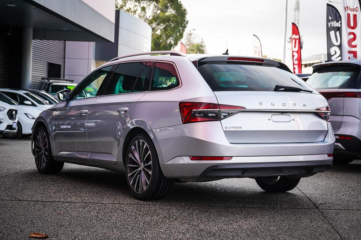 Skoda Superb image 4