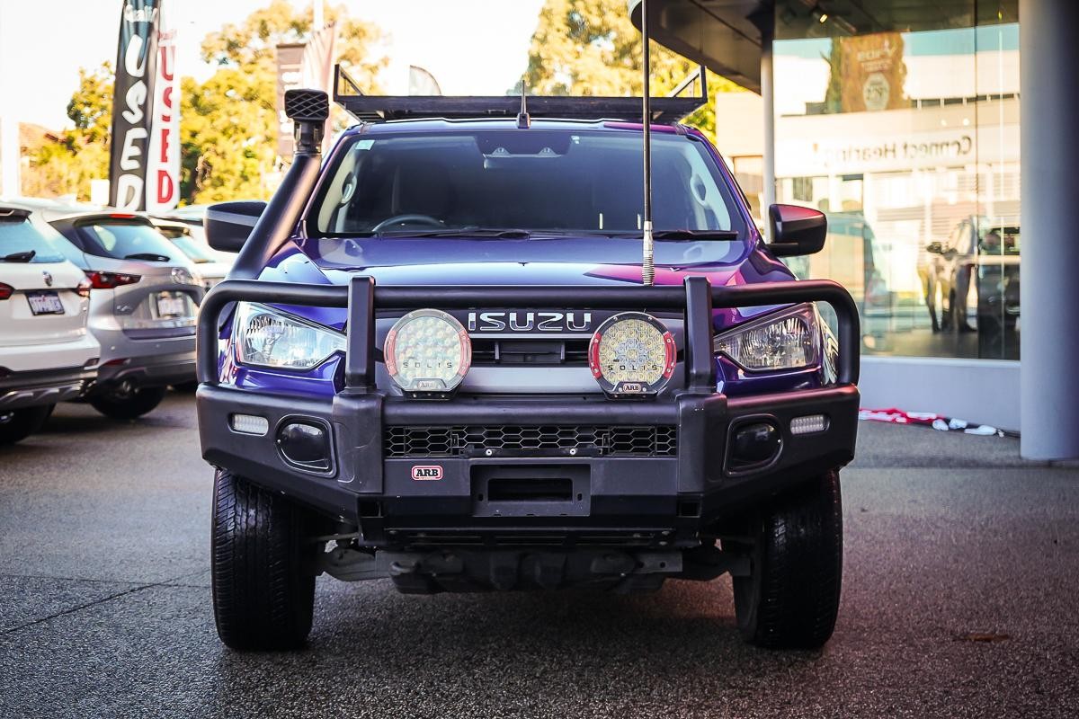 Isuzu D-max image 2