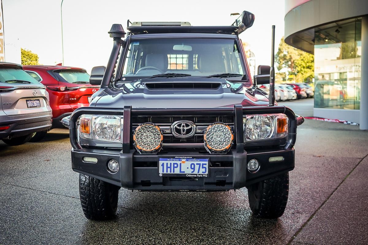 Toyota Landcruiser image 4