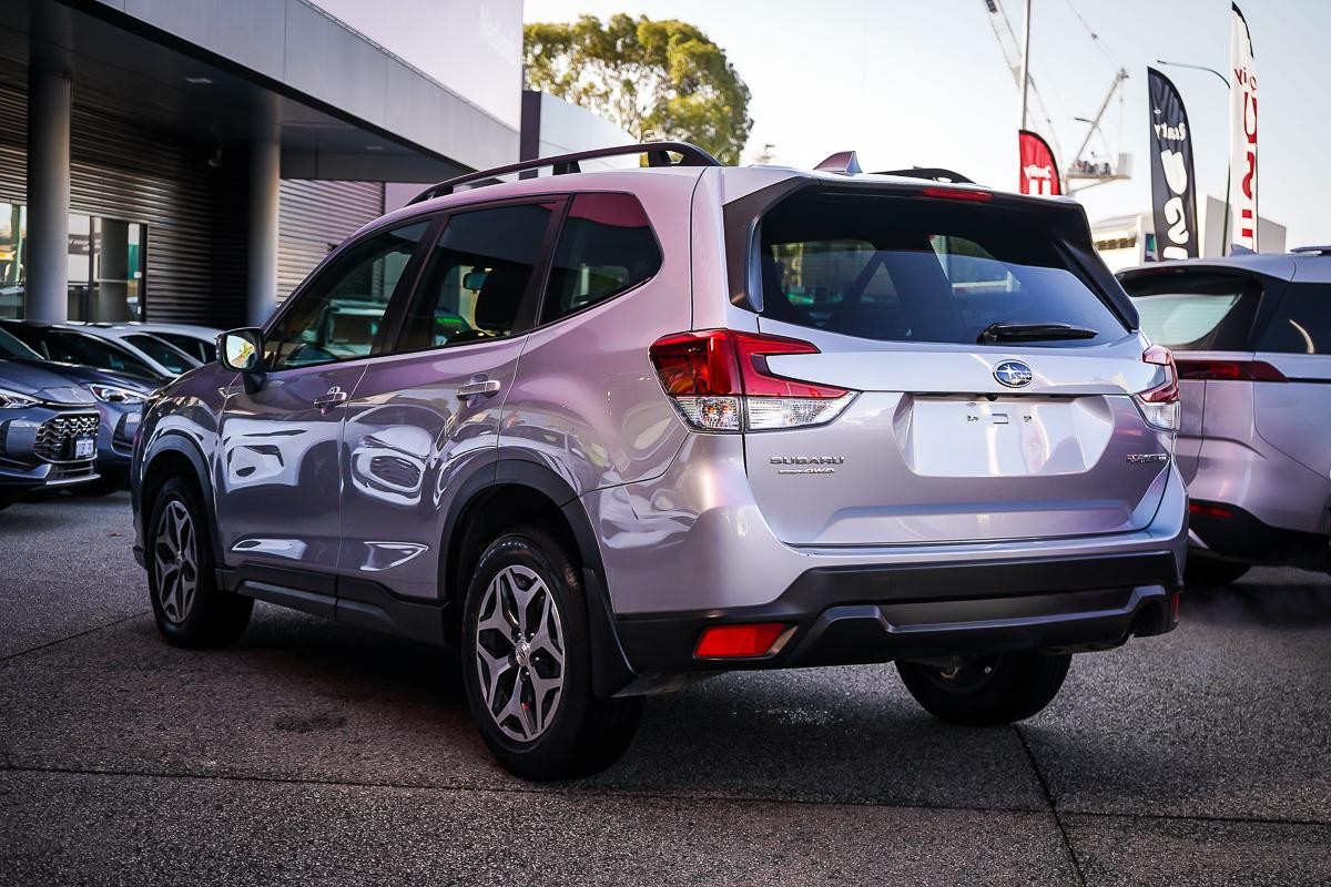 Subaru Forester image 4