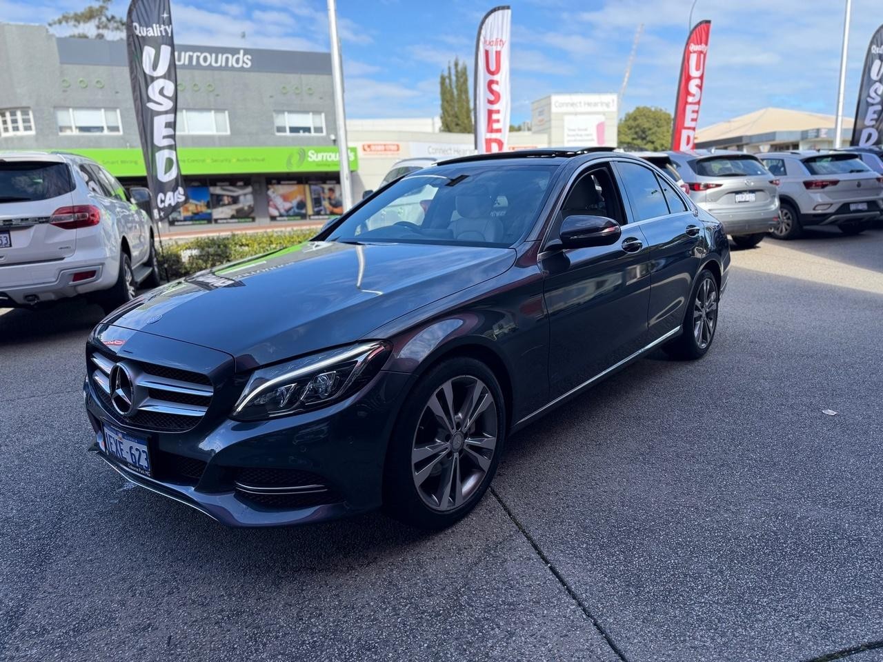 Mercedes Benz C-class image 4