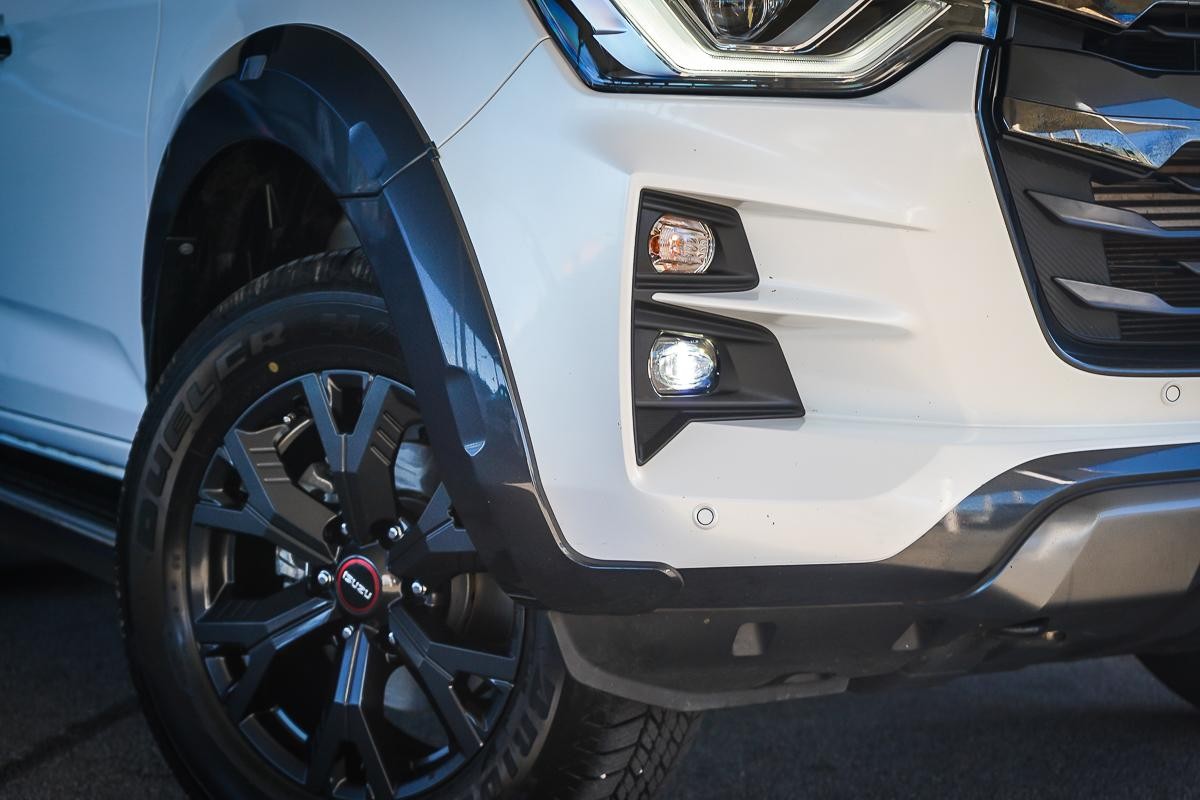 Isuzu D-max image 2