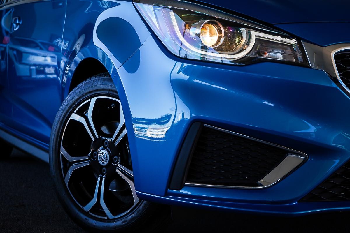 MG Mg3 image 2