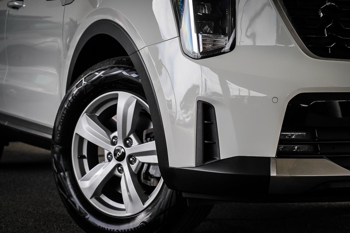 Kia Sorento image 2