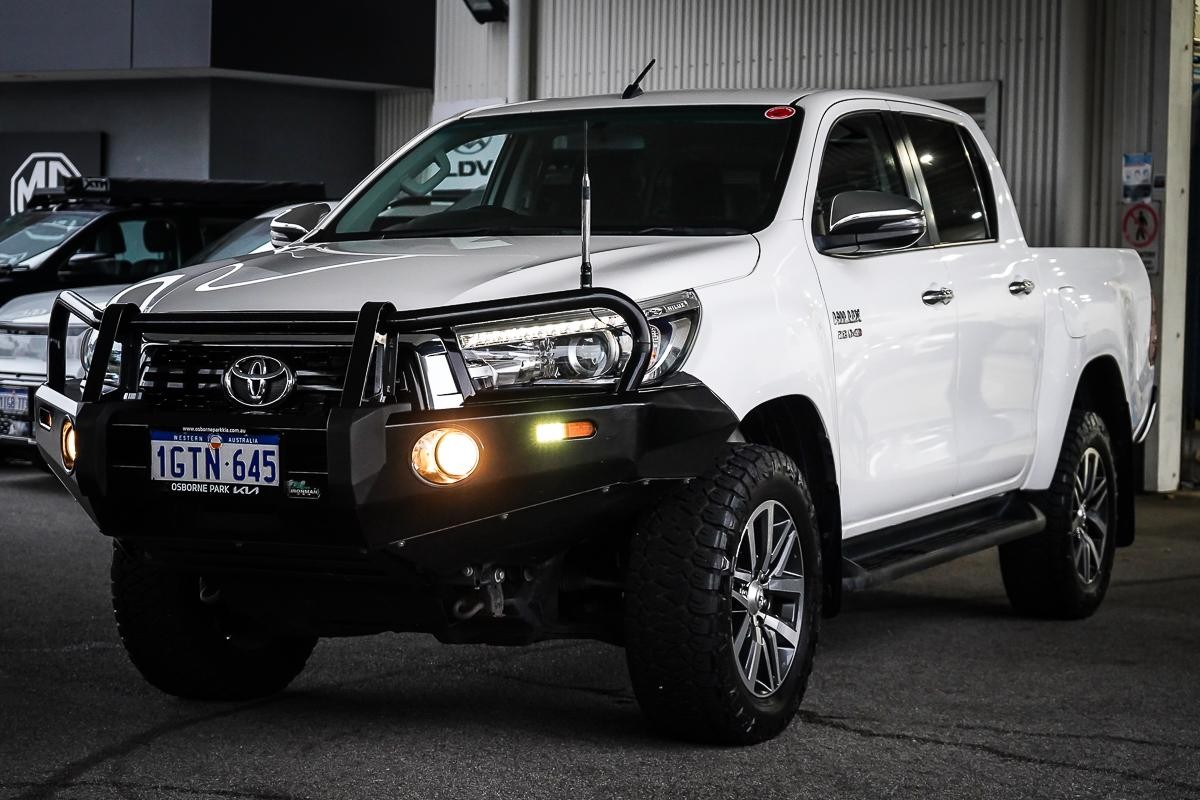 Toyota Hilux image 4