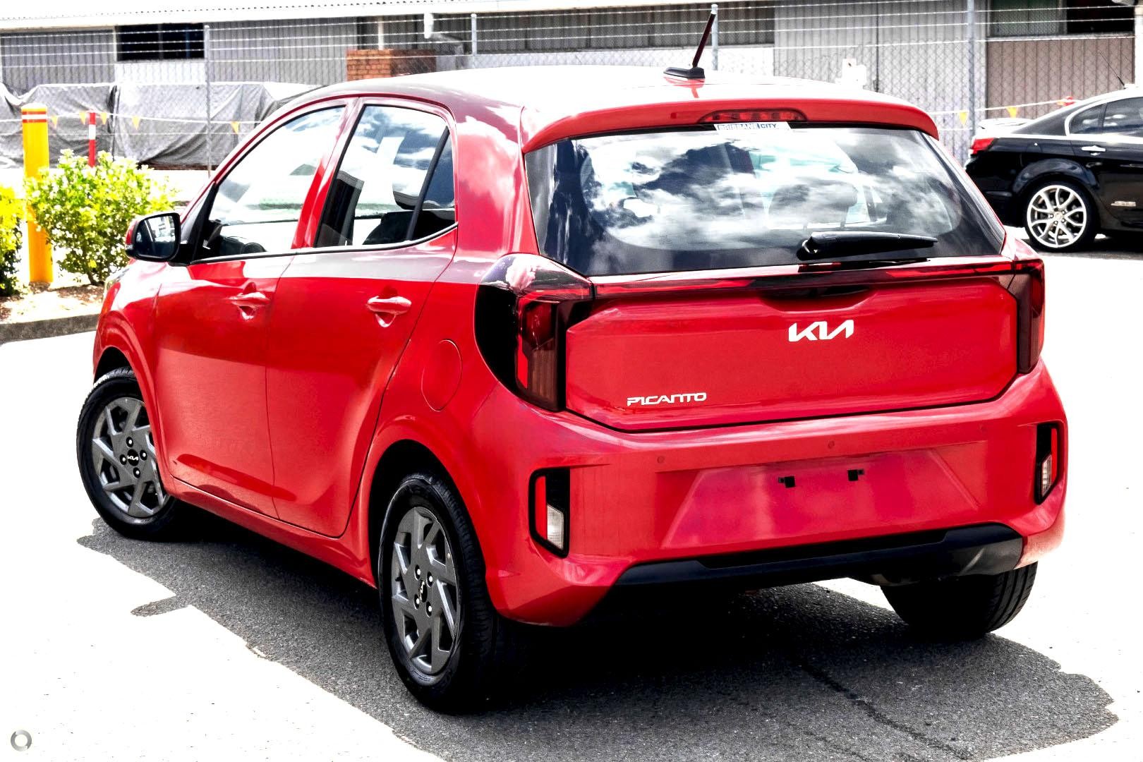 Kia Picanto image 4
