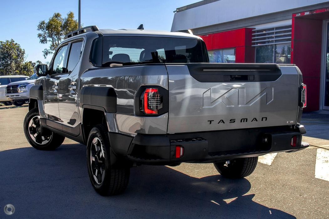 Kia Tasman image 4